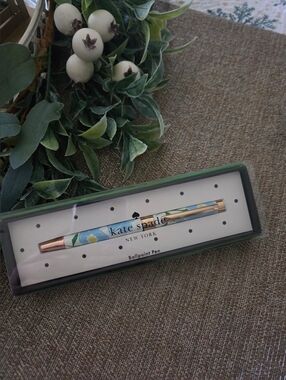 kate spade Blue Floral Ballpoint Pen with Gold Trim